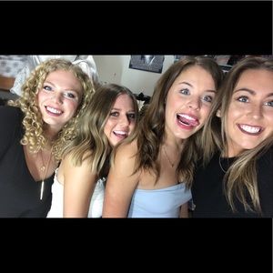 Meet your Posher, Kaytlin